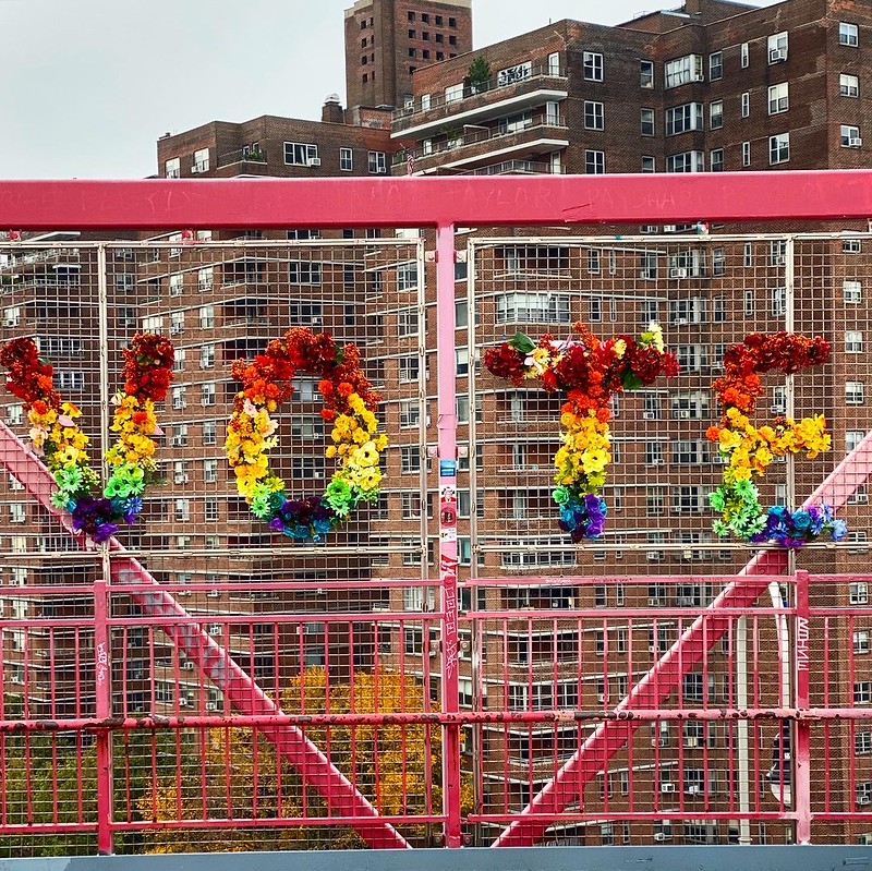 2011-SA-Williamsburg_Bridge-Vote